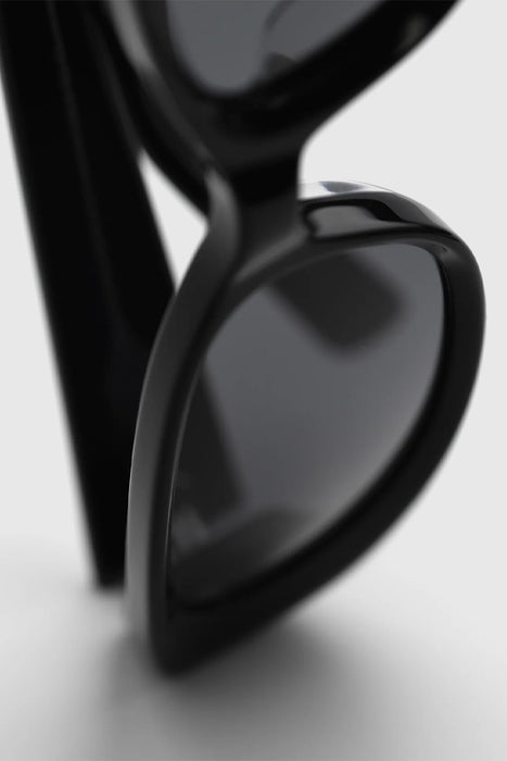 Mira - Black / Black