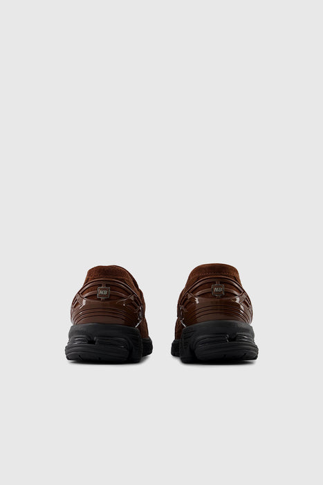U1906LNS - Rich Oak / Black Cement