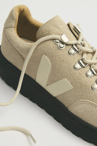 Atlas Suede - Almond / Eagle