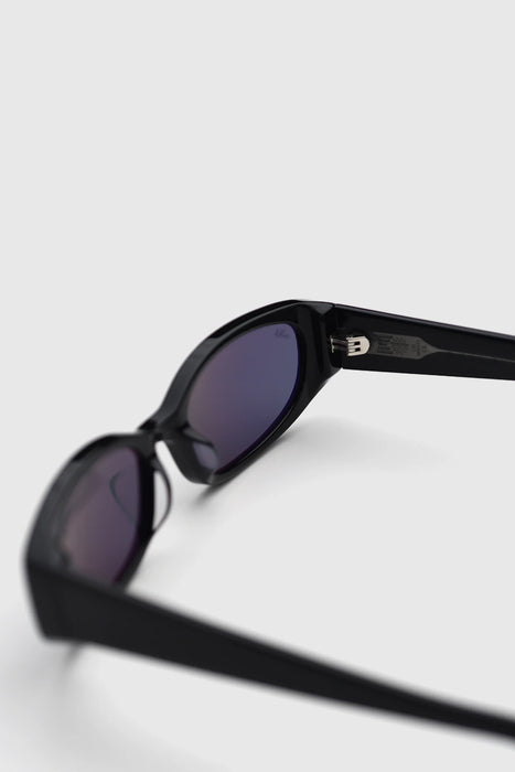 Mira - Black / Black