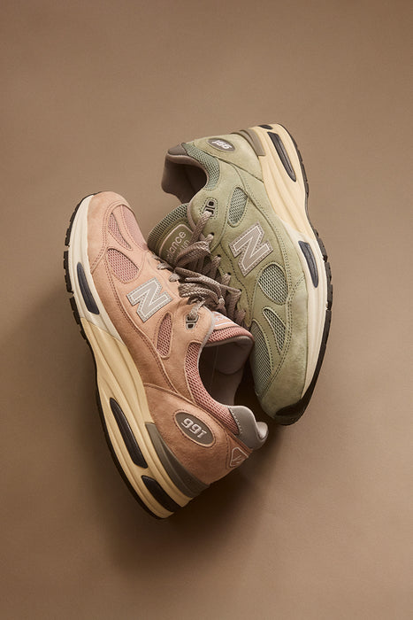 U991BB2 - Sea Grass / Silver