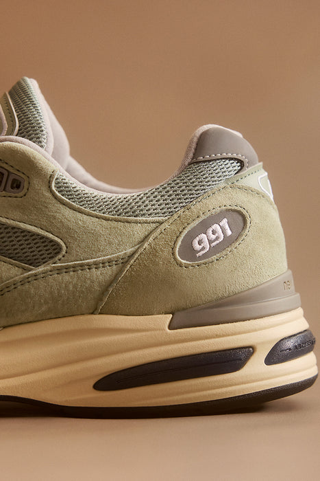 U991BB2 - Sea Grass / Silver