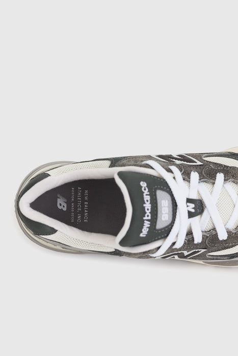 U9927WX - Shadow Grey / Turtledove / Blacktop