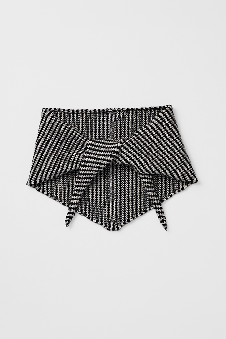 Daisy Scarf - Black / Creme Stripe