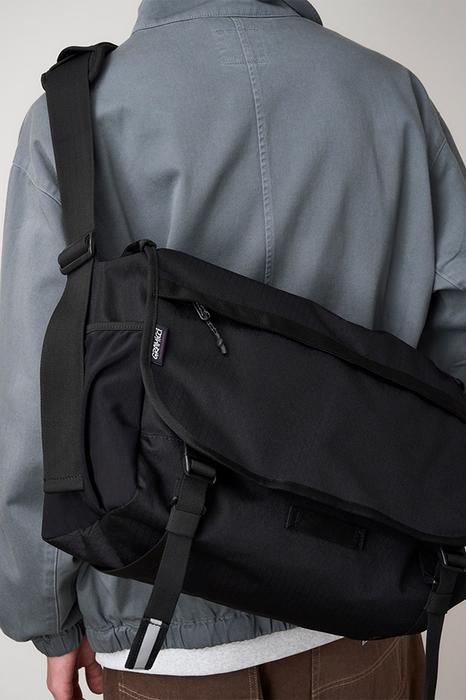 Messenger Bag - Black