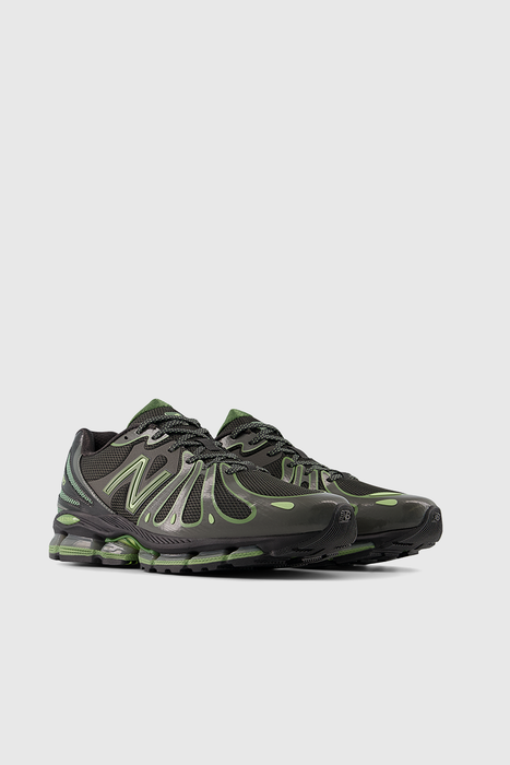 U189071H - Faded Black / Utility Green