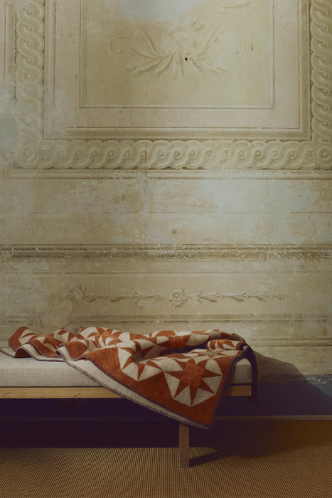 Jacquard Star Wool Blanket - Rust / Soft Peach