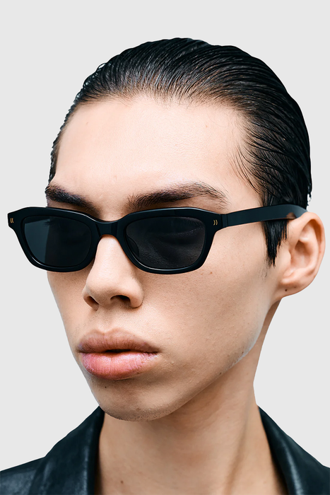 Clint - Solid Black / Solid Black Lens