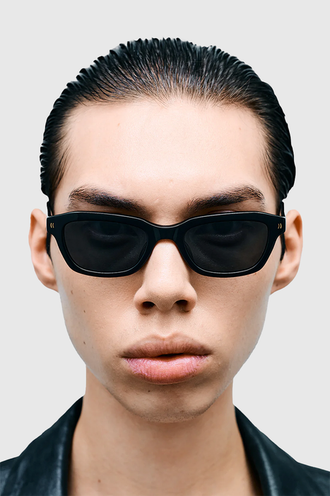 Clint - Solid Black / Solid Black Lens