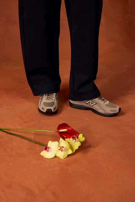 U204L3K9 - Tan / Black