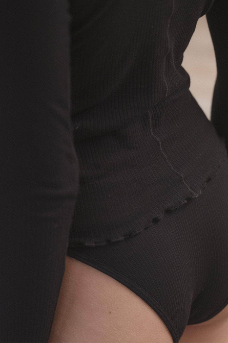 Pama Long Sleeve Tee - Black