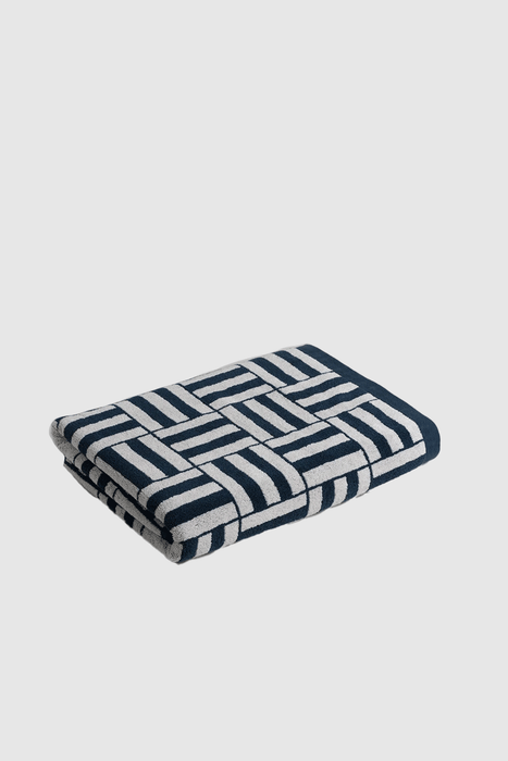 Willis Pool Towel - Obsidian & Stone