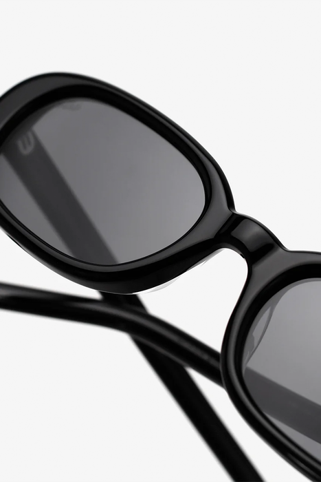 Blossom - Black / Black