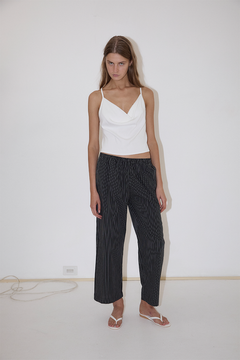 Ease Trouser - Mono Stripe