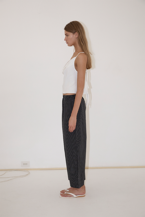 Ease Trouser - Mono Stripe