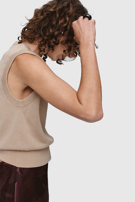 Foundations Vest - Almond