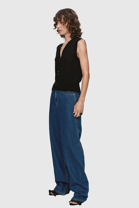 Foundations Vest - Black