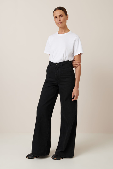 High Puddle Jeans - Black Denim