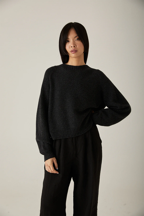 Poet Knit - Almost Black