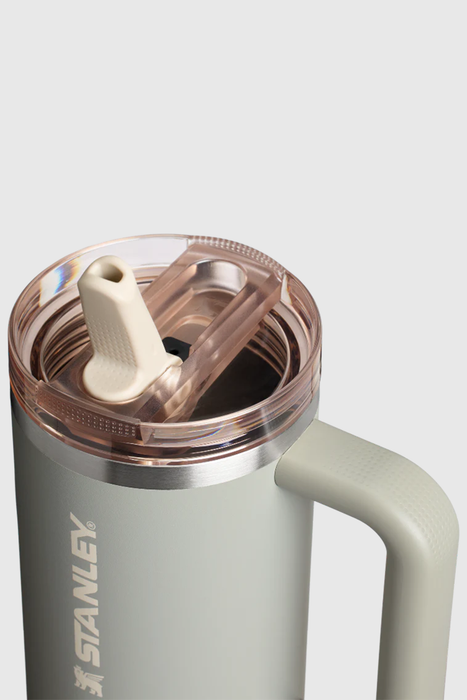 Quencher ProTour Flip Straw Tumbler 885ml / 30oz - Sage Grey