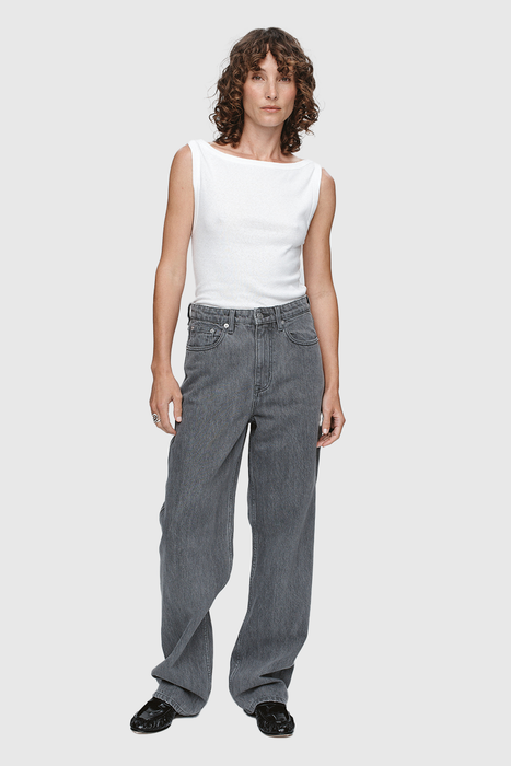 Relaxed Curve Jean - Stone