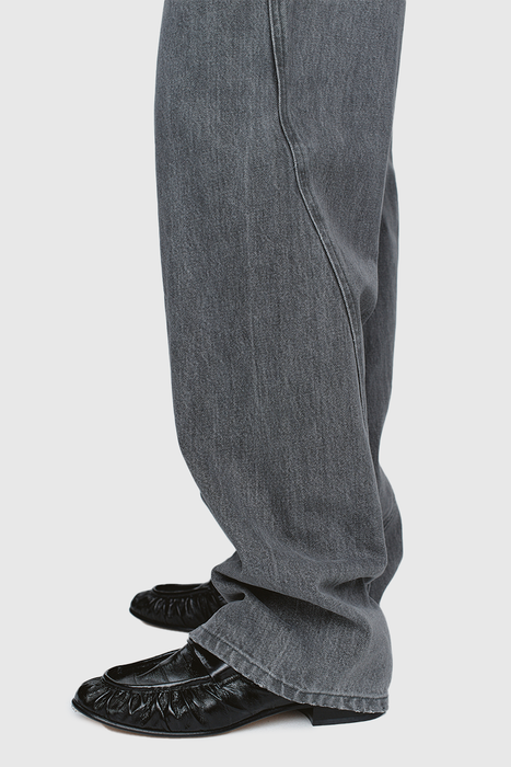 Relaxed Curve Jean - Stone