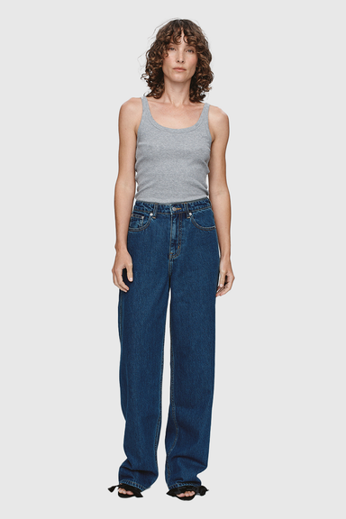 Relaxed Curve Jean - Washed Indigo