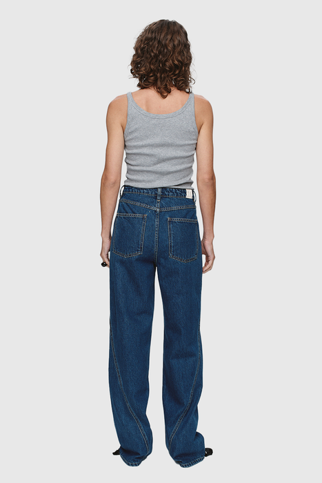 Relaxed Curve Jean - Washed Indigo