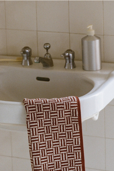 Torrens Hand Towel - Mudbrick / Crème