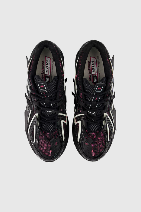 U1906AD - Black / Dragon Berry / White