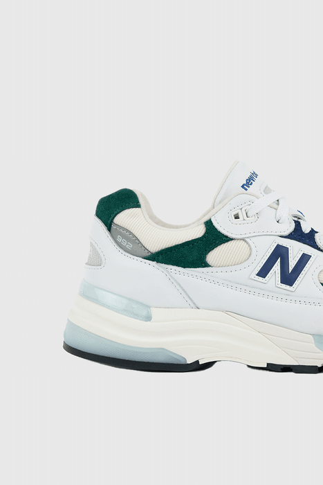 U992GB - Marsh Green