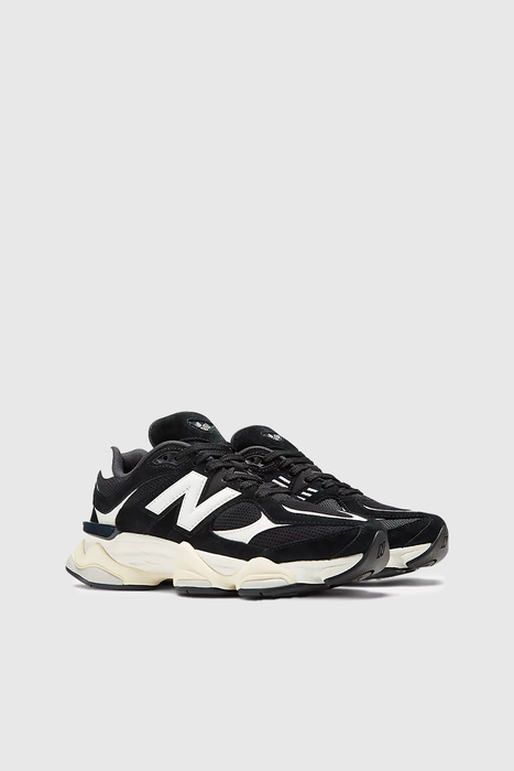 U9060AAA - Black / Blacktop / White