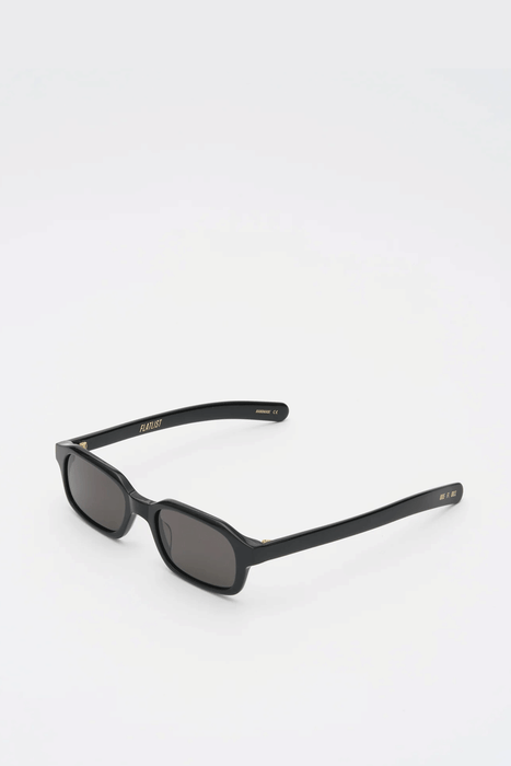 Clint - Solid Black / Solid Black Lens