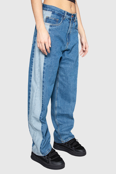 Super Loose - Blue Jeans with Side Panel