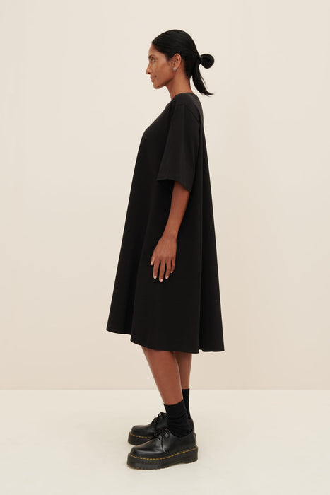 Silhouette Dress - Black