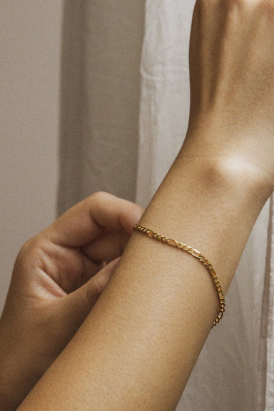 Figaro Fine Chain Bracelet - Gold Plated