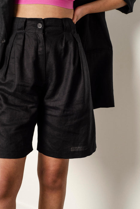 Gilot Short - Black