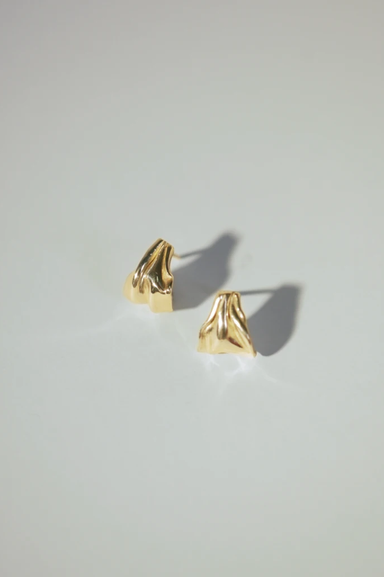 Mini Vieira Earrings - Gold Plated